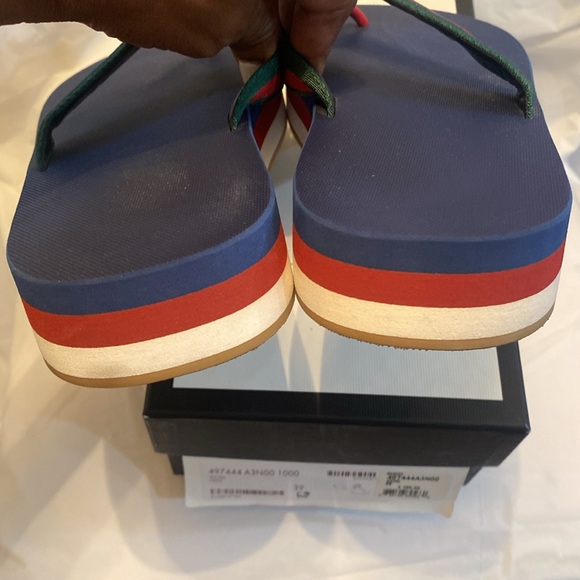 Gucci flip flops - Picture 4 of 9